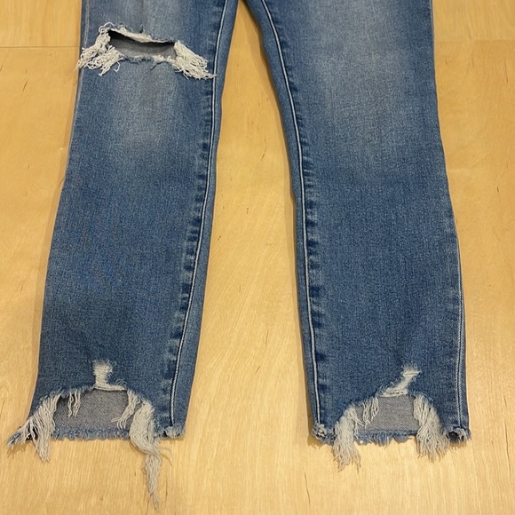 Abercrombie & Fitch “The super skinny ankle high rise” jeans - Picture 2 of 5